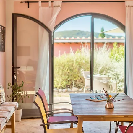 Chalet With Common Swimming-pool Immersed In The Tuscan Countryside Trequanda